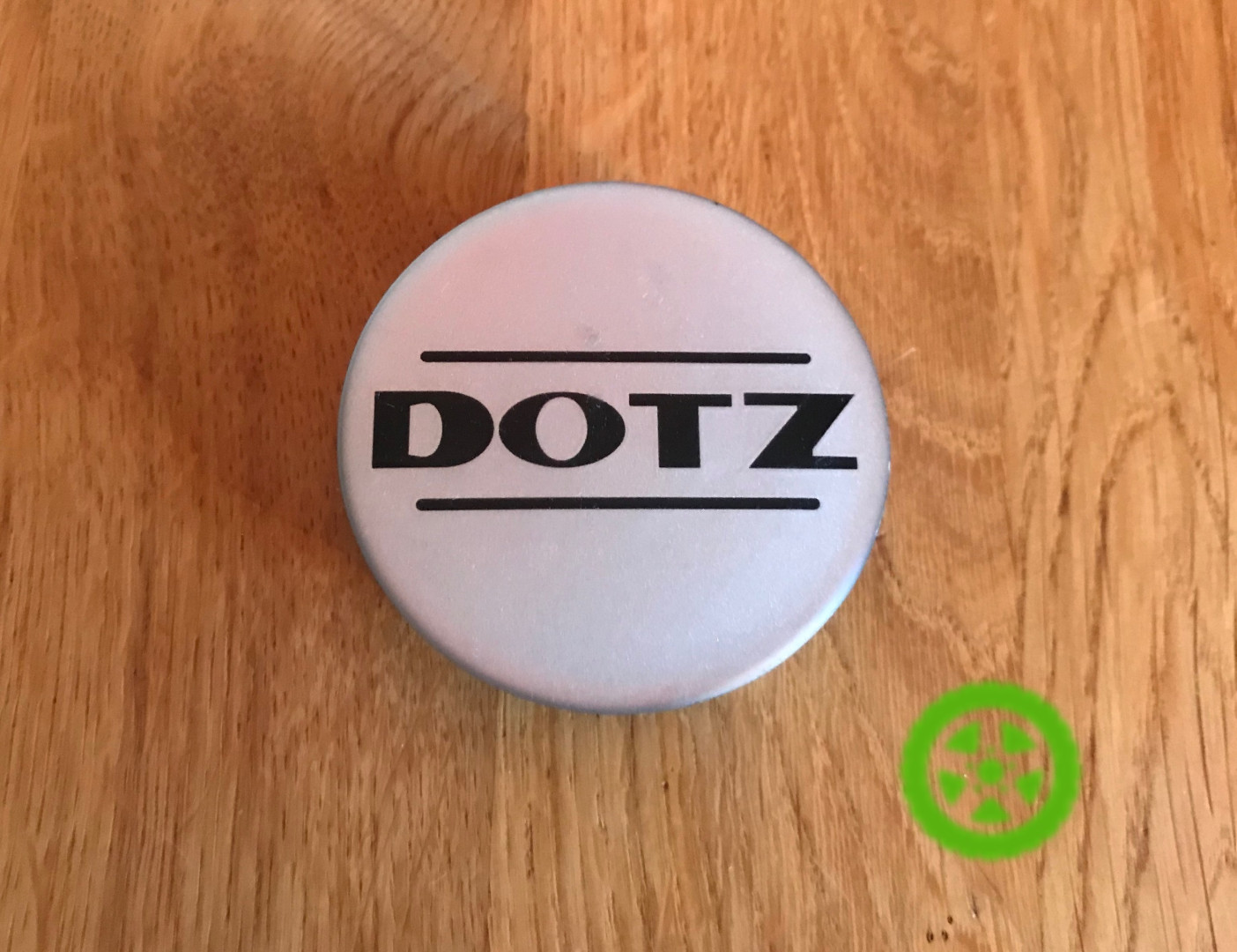 Оригинальный колпачок на  диски DOTZ Z04