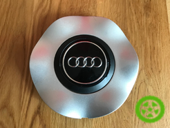 Оригинальный колпачок на диски Audi 4A0071214