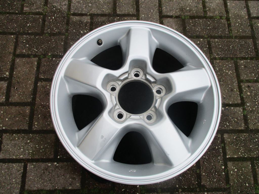 Оригінальний ковпачок для дисків Toyota 42603-60590