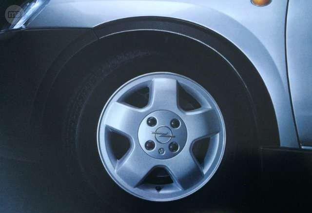 Оригинальный ковпачок для дисків Opel 90576192