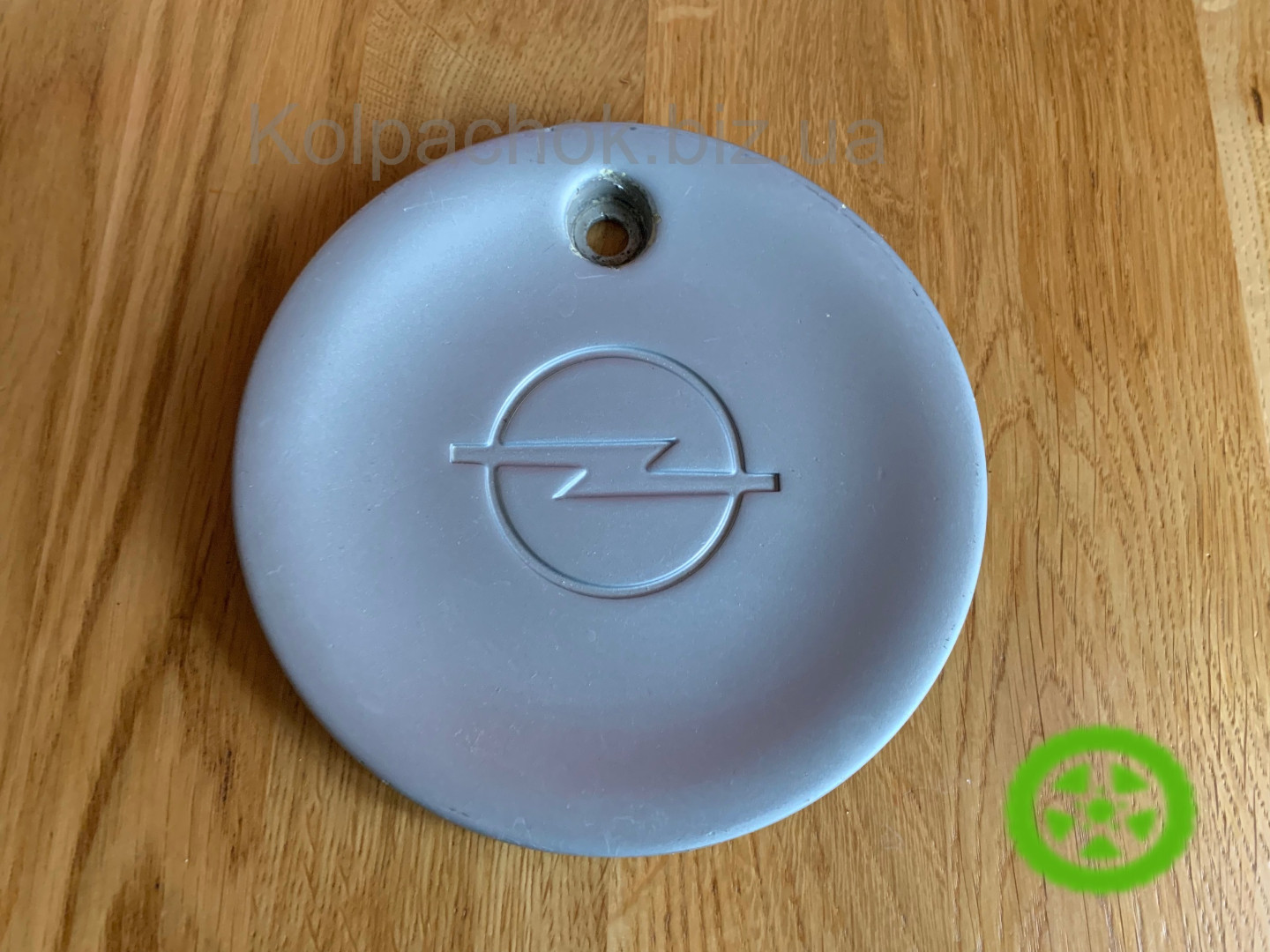 Wheel center caps Opel Corsa B 90425802