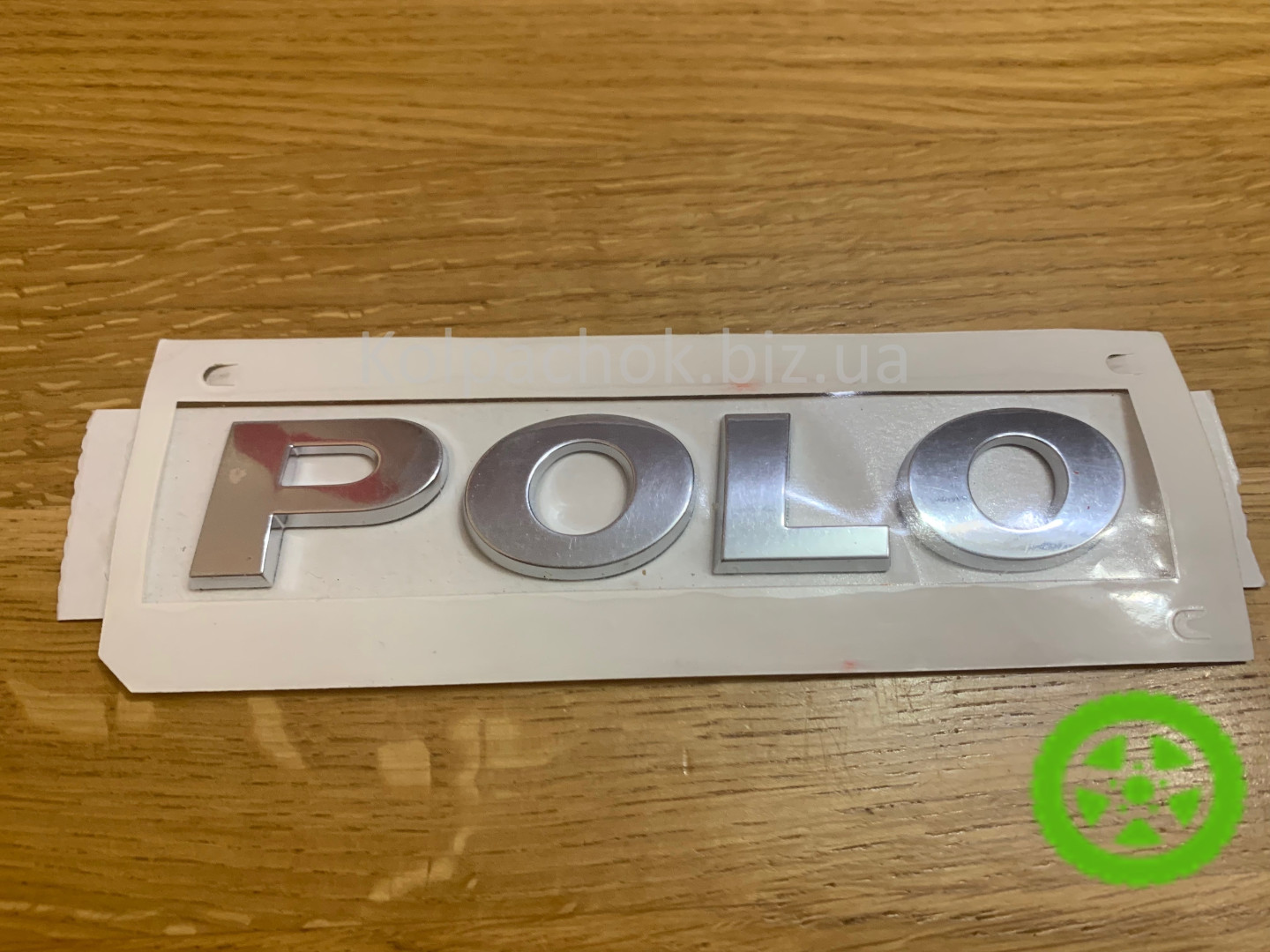 Емблема шильдик Volkswagen POLO 6R0853687A (оригінал)