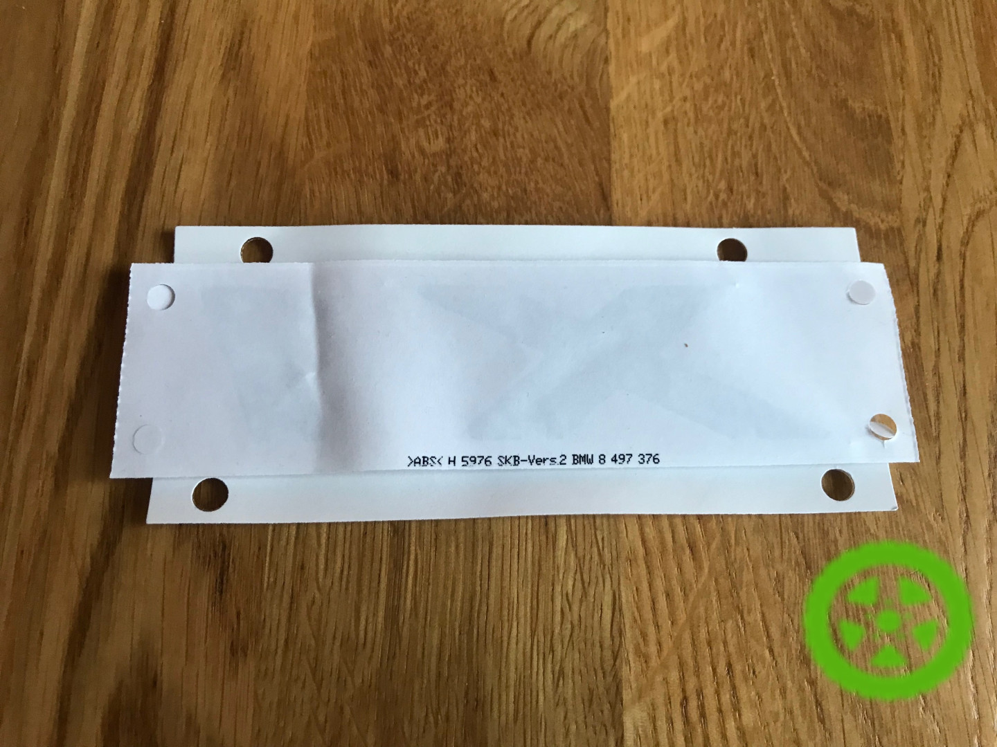 Емблема на кришку багажника BMW X1 51148497376 (оригінал)