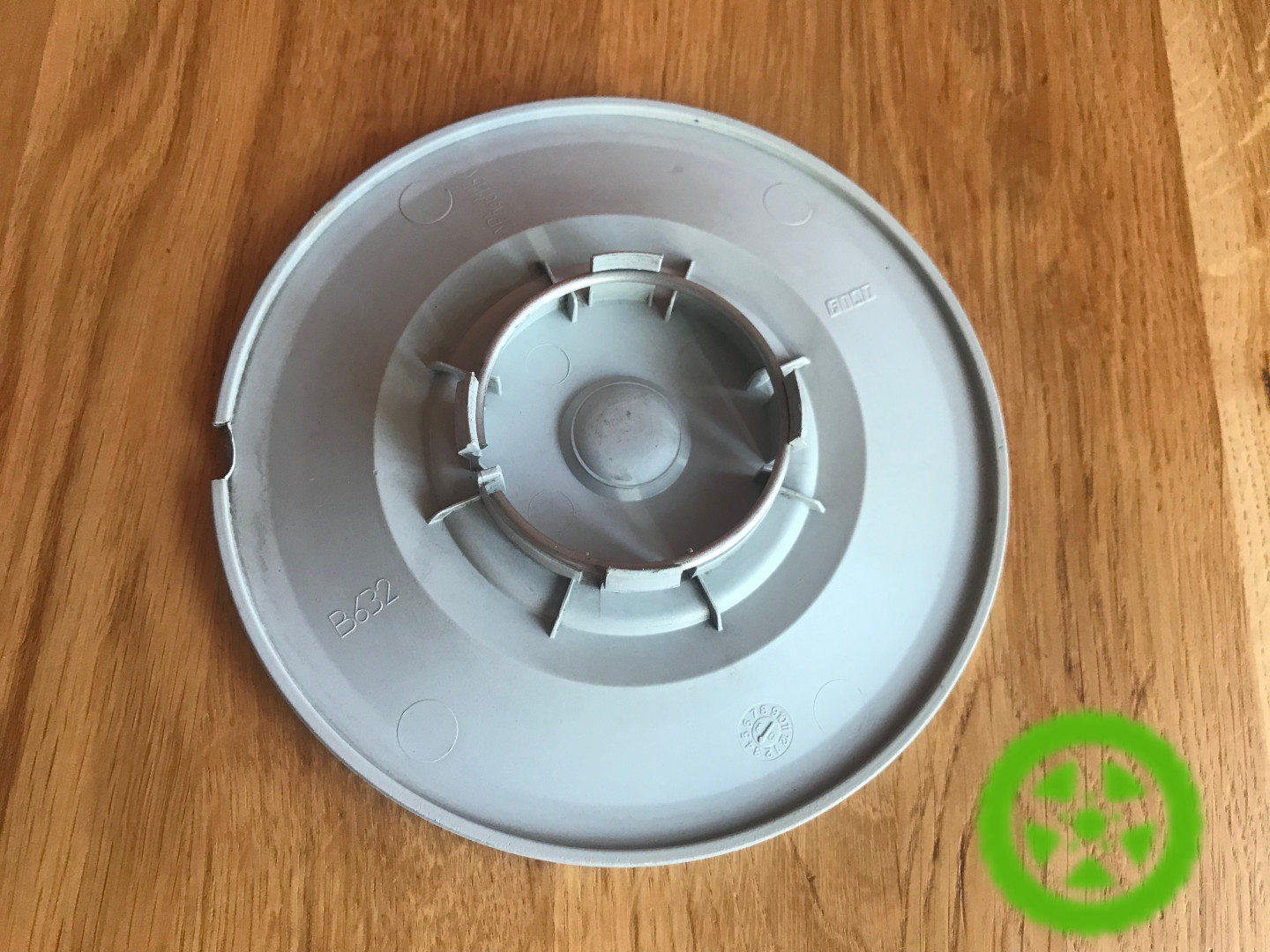 Original center caps for alloy wheels Fiat 46811717