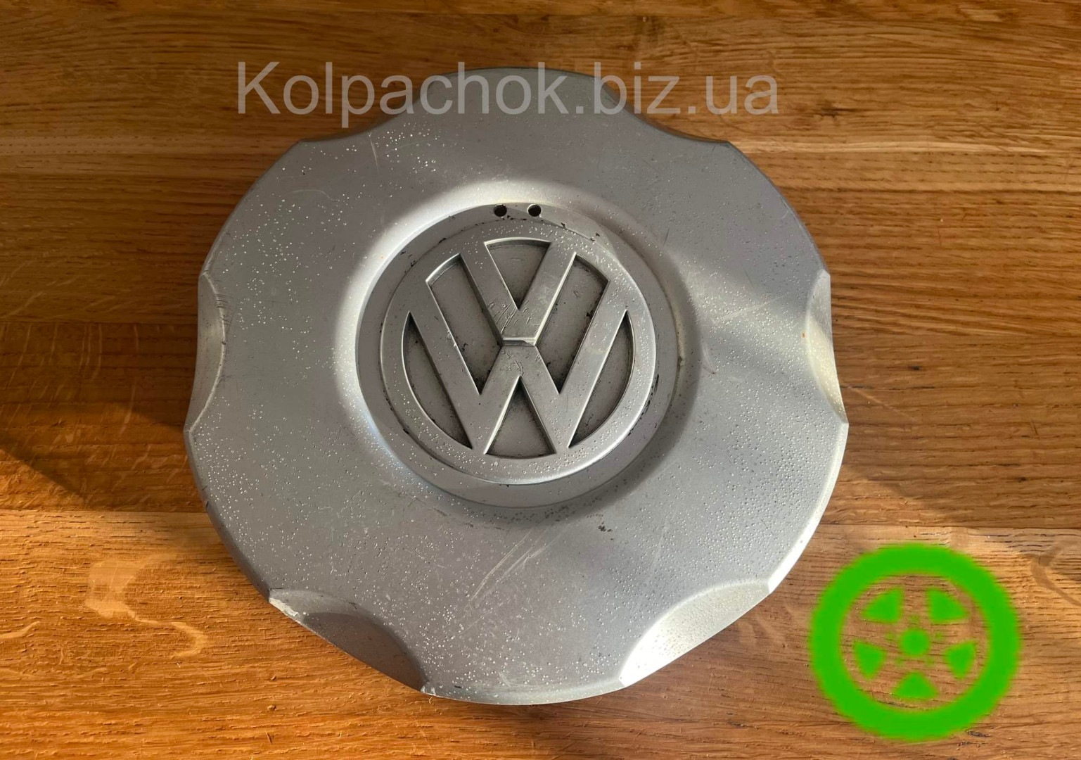 Оригинальный колпачок на диски Volkswagen 357601149E