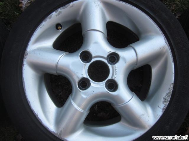 Оригінальний ковпачок Mitsubishi для дисків Fondmetal TECH 1