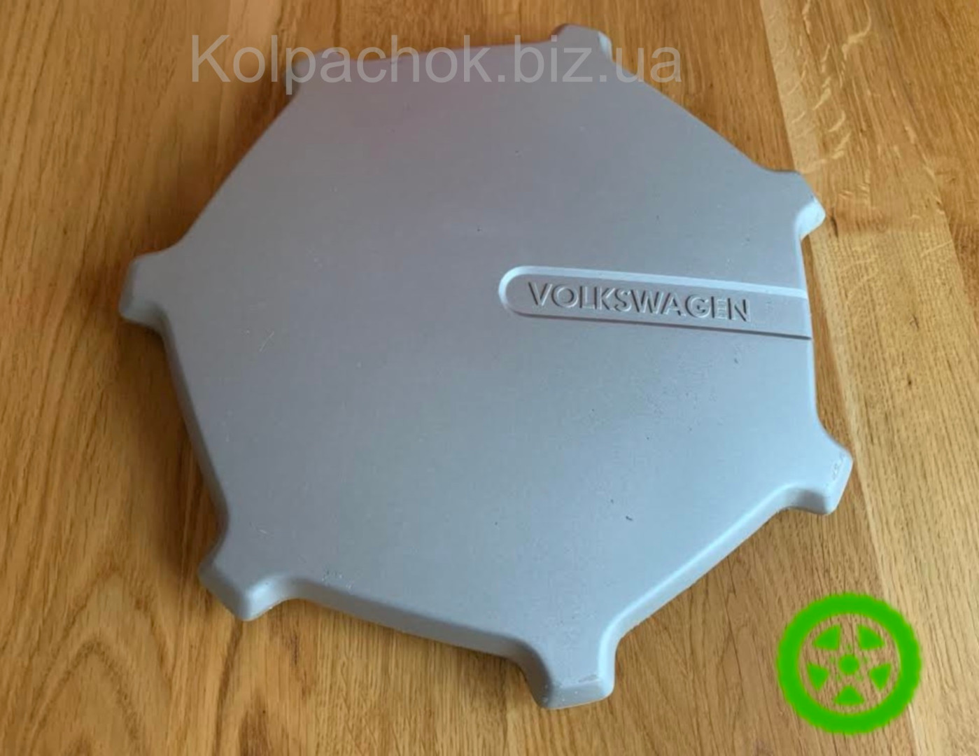 Оригінальний ковпачок для дисків  Volkswagen 357601149