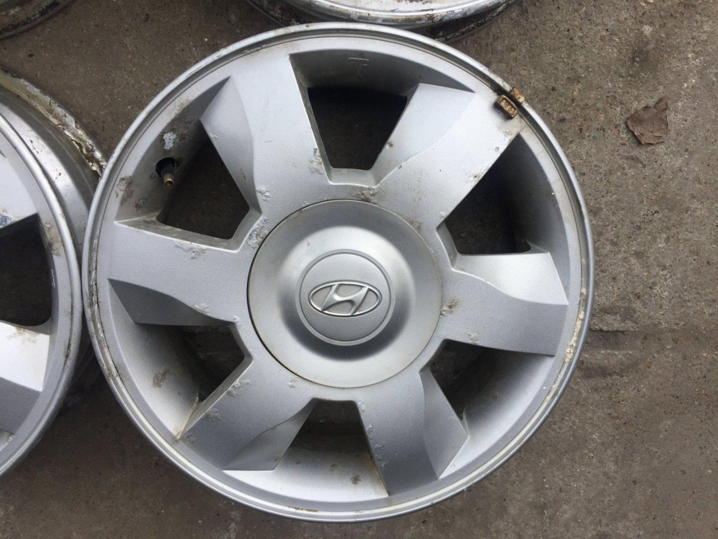 Wheel caps Hyundai Matrix 52960-17700 (original)