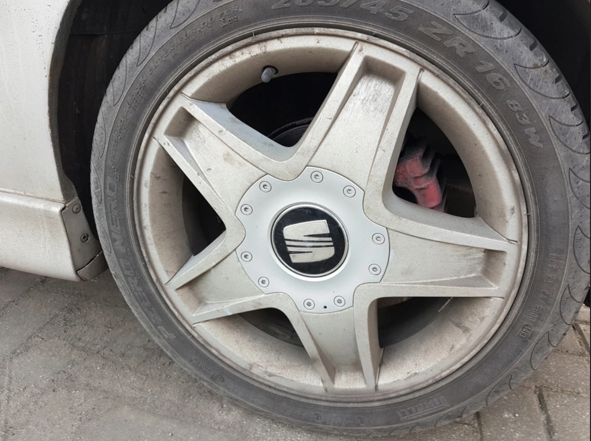 Оригінальний  ковпачок для дисків Seat 6K0601149J