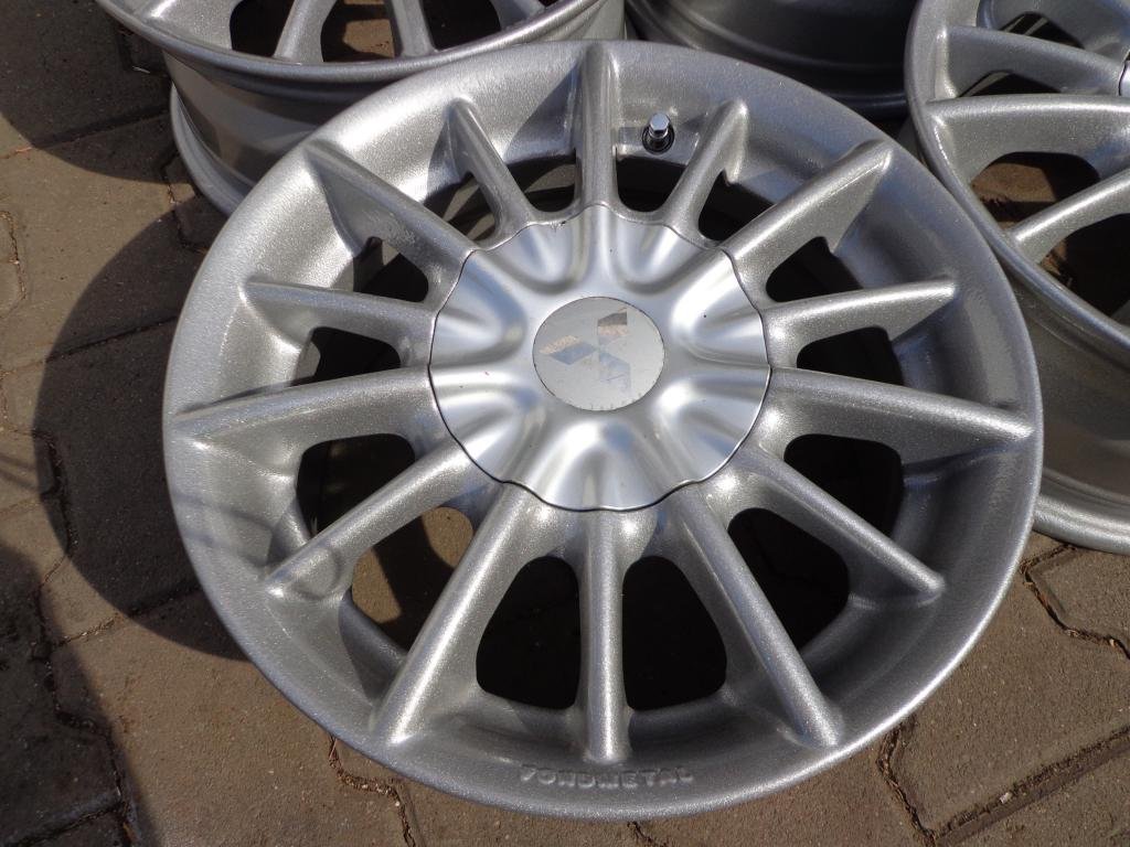 Оригінальний ковпачок  Mitsubishi  для дисків Fondmetal C036