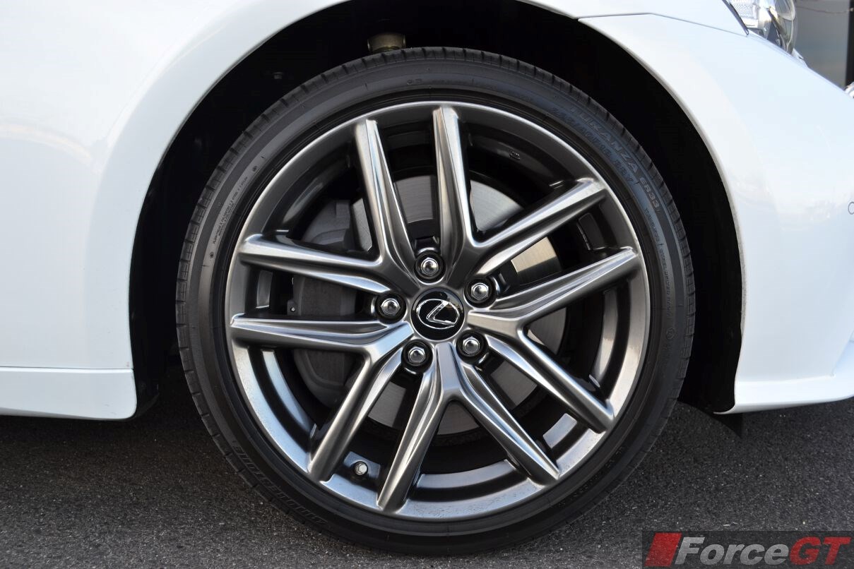 Оригінальний ковпачок для дисків Lexus 42603-53110