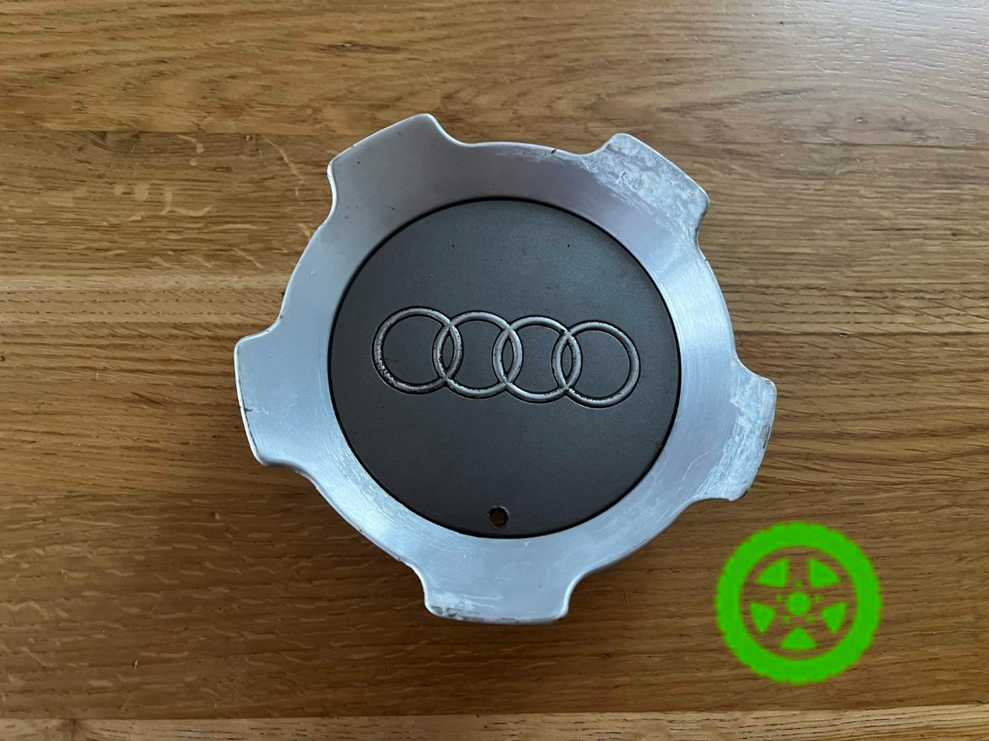 Оригінальний ковпачок для дисків Audi 4Z7601165