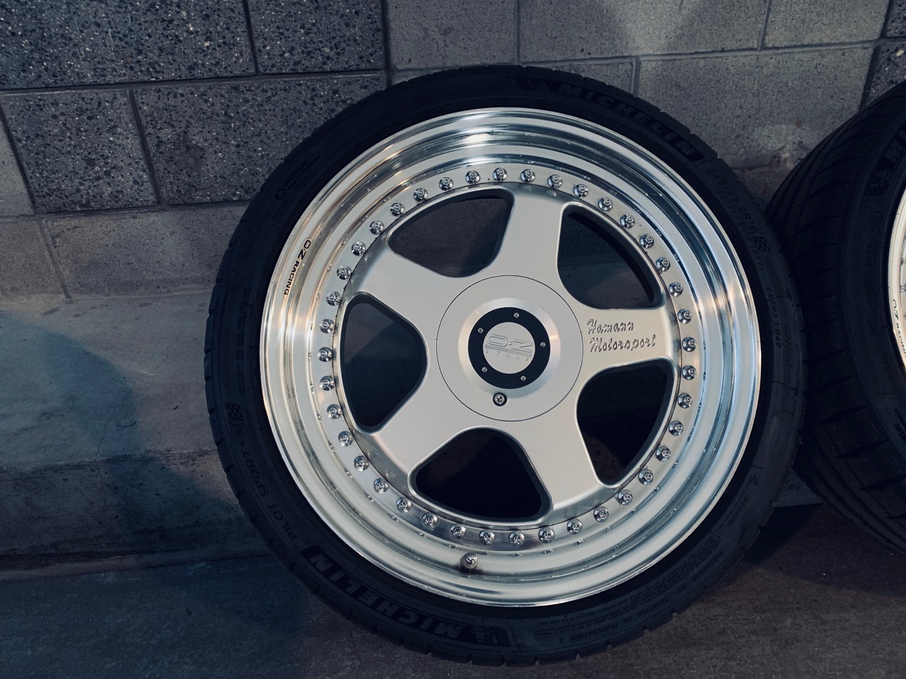 Оригінальний ковпачок для дисків OZ M517
