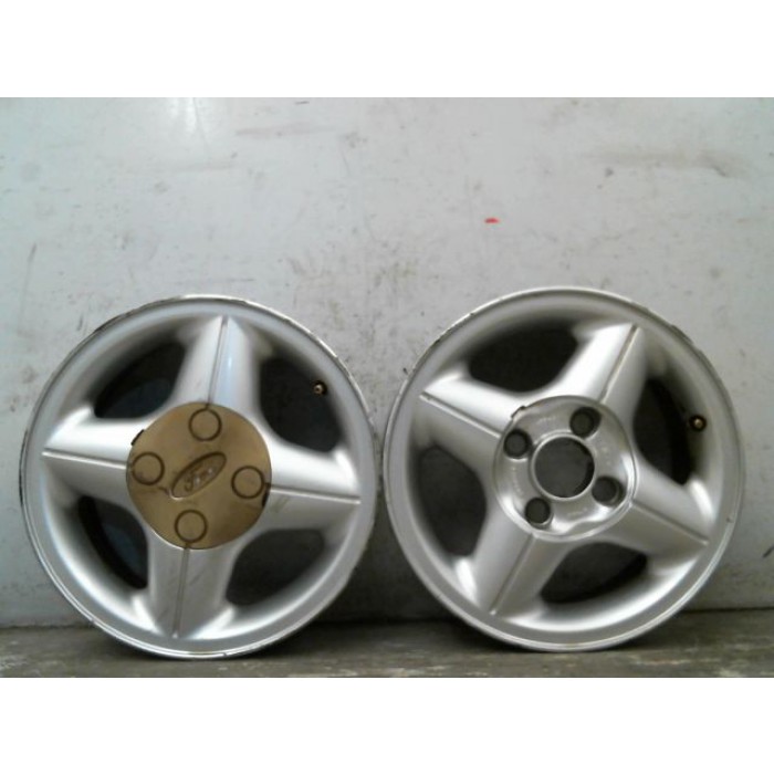 Оригинальный колпачок на диски Ford  96FB1130EA 1004029