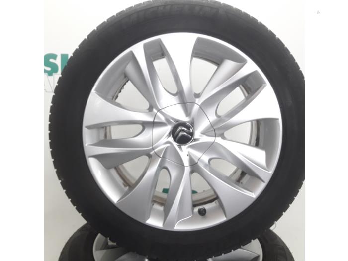 Оригінальний ковпачок для дисків Citroen 9670498577 96704985vv