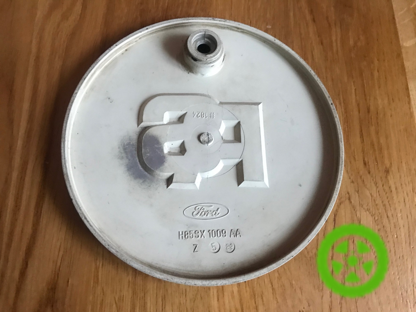 Оригінальний ковпачок для дисків Ford RS H85SX1009AA