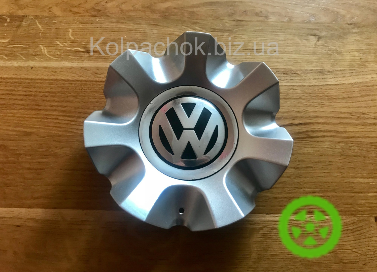Оригинальный колпачок на диски Volkswagen 3D0601149Q