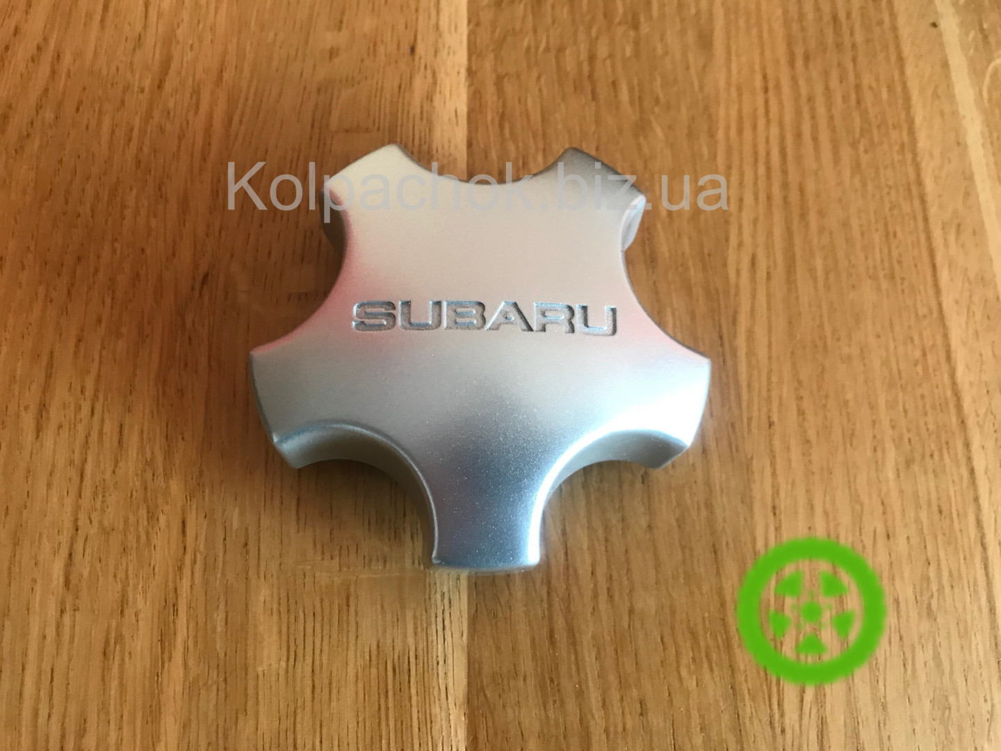 Оригинальный колпачок на диски Subaru 28811AC040