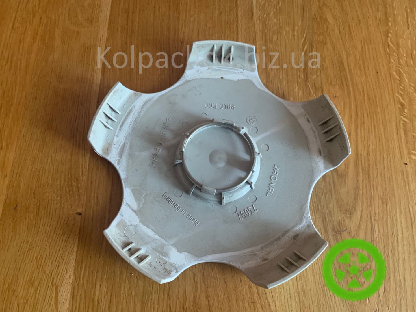 Оригінальний ковпачок для дисків Ronal 0030188