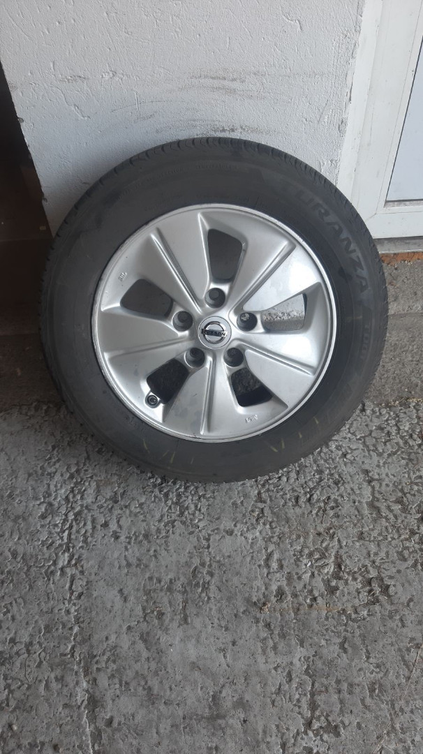 Ковпачок для дисків  Nissan 40342-AU510 | 40342-BR01A