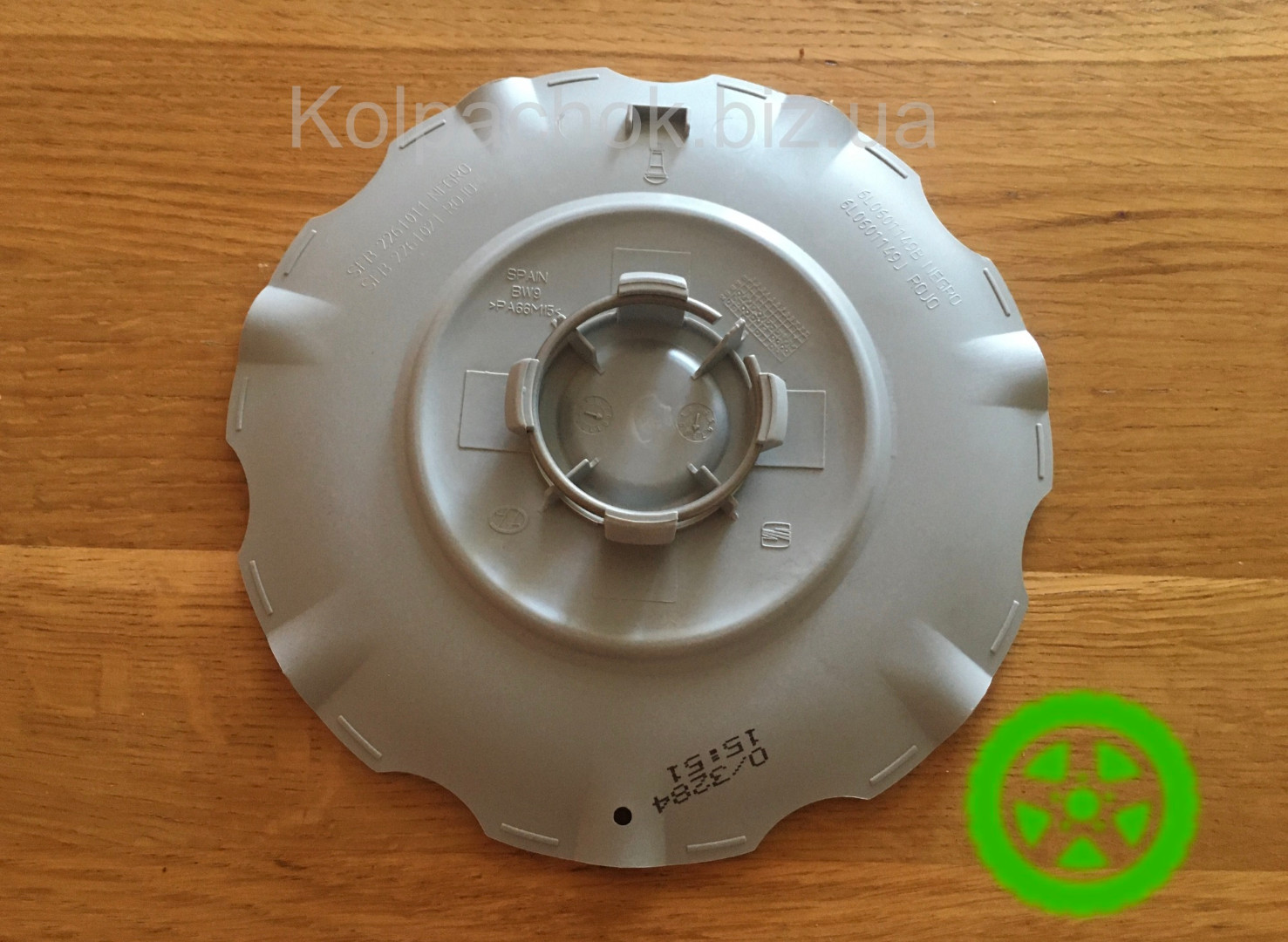 Оригінальний ковпачок для дисків Seat 6L0601149B