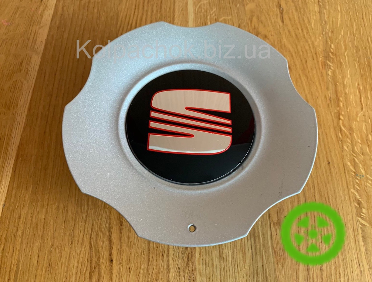 Оригинальный колпачок на диски Seat 1M0601149S