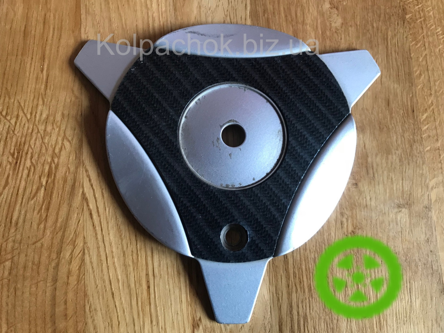 Ковпачки на трипроменеві диски Arbet