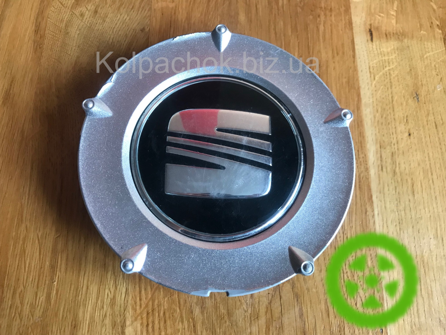 Wheel center caps Seat 6K0601149H (оригинал)