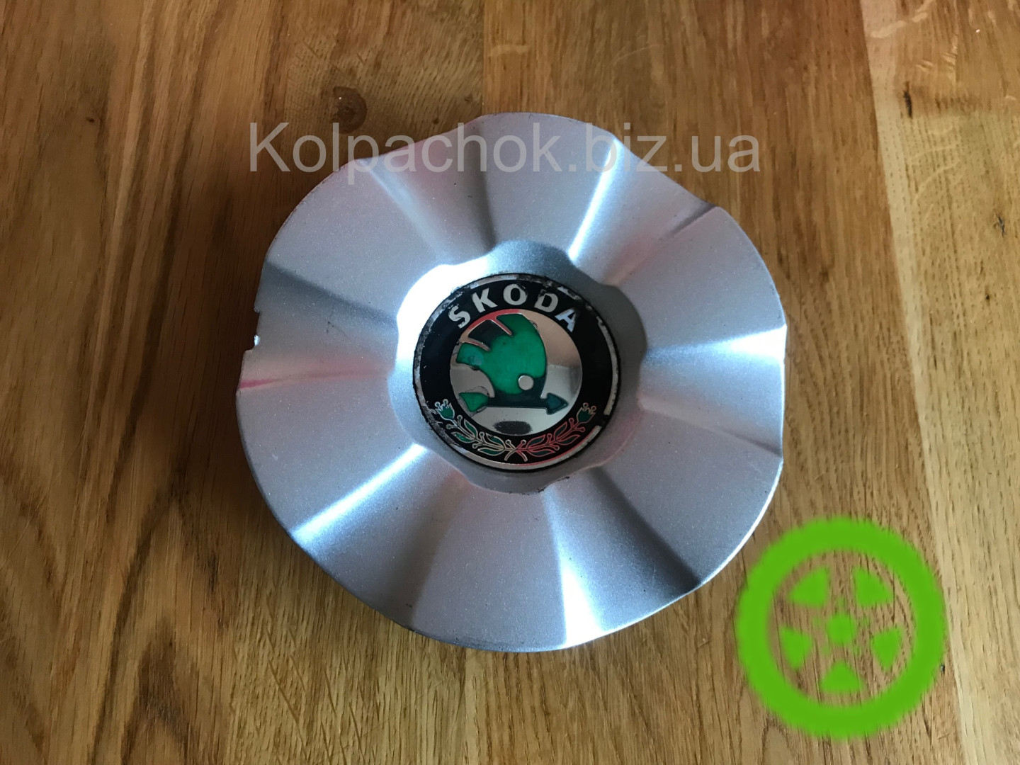 Оригінальний ковпачок для дисків Skoda 1U0601151B