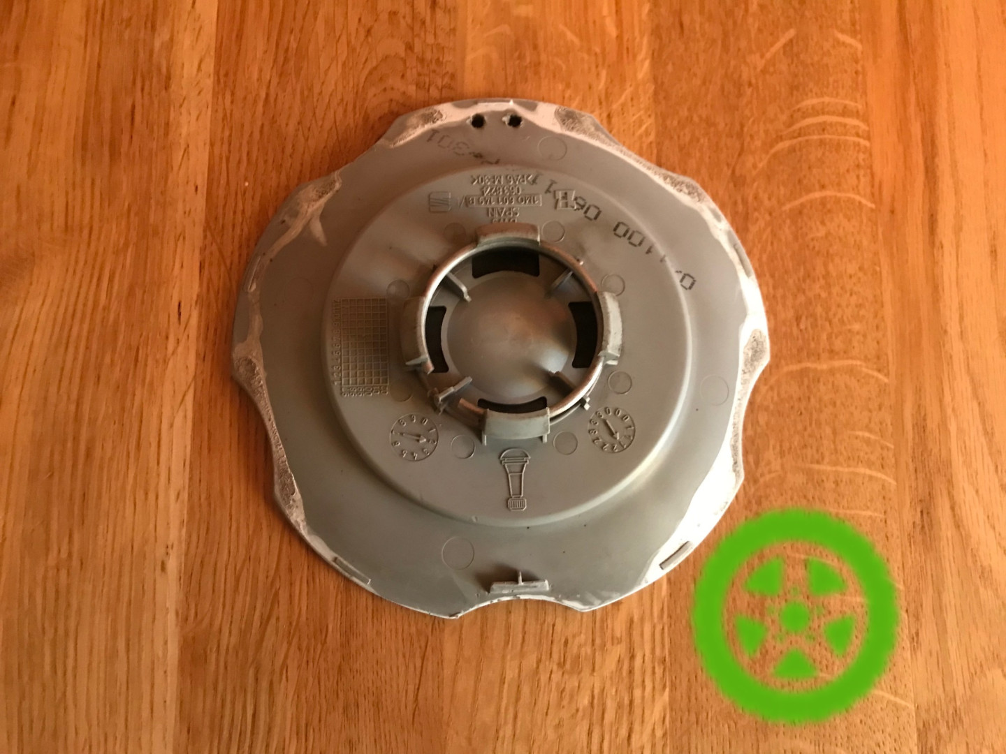 Ковпачки на диски Seat Leon 1M0601149B (оригінал)