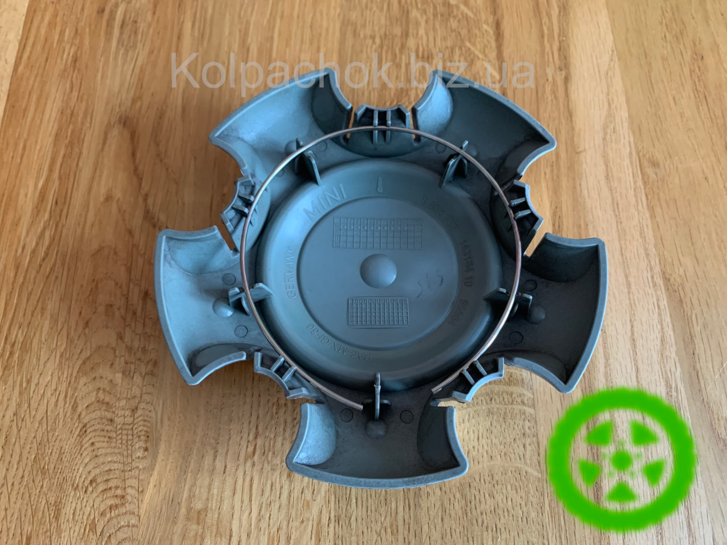 Оригінальний ковпачок  для дисків Mini Cooper 9804232