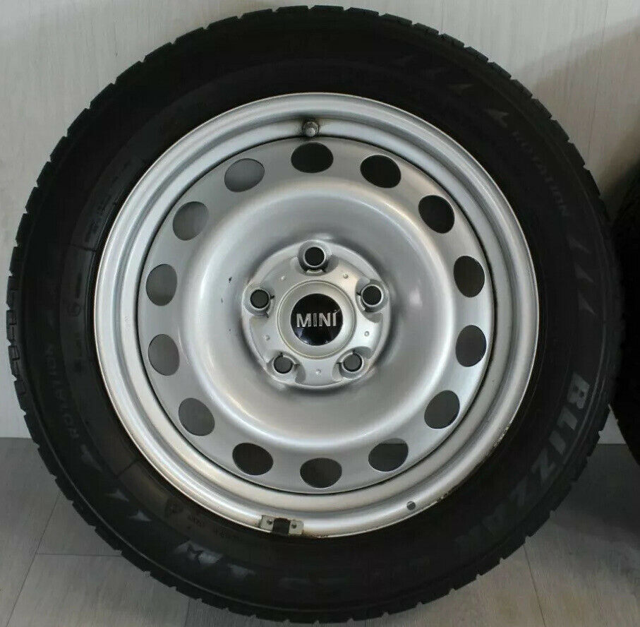 Оригінальний ковпачок  для дисків Mini Cooper 9804232