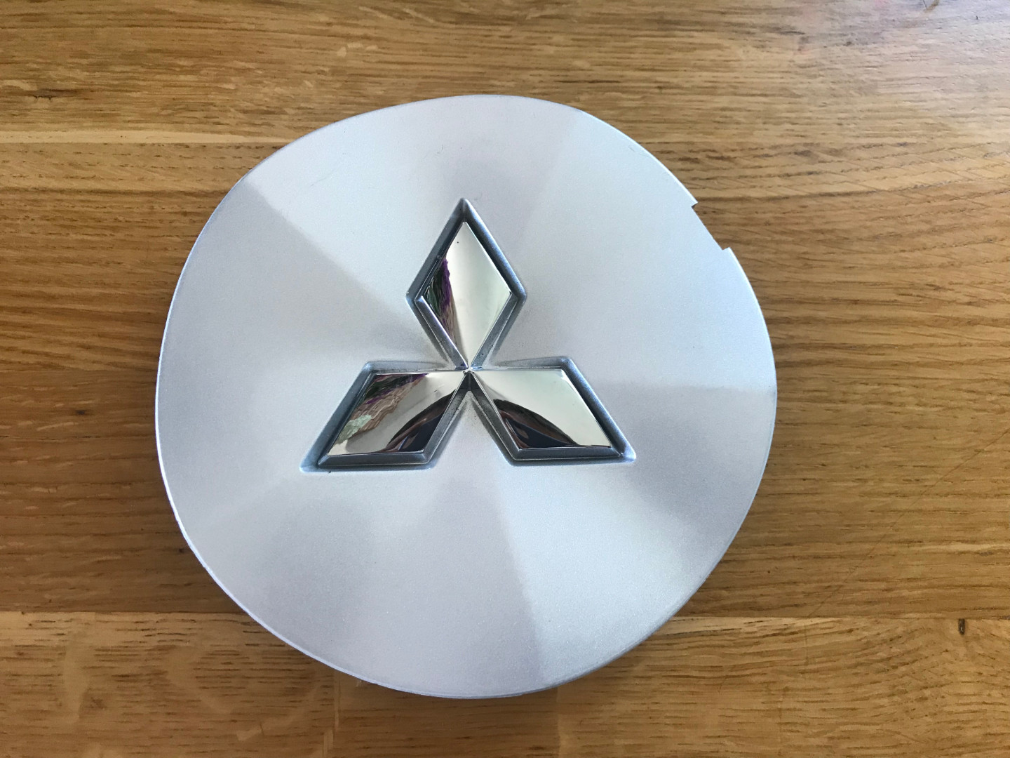 Оригінальний ковпачок Mitsubishi  для дисків Ronal 0030274 MZ312817