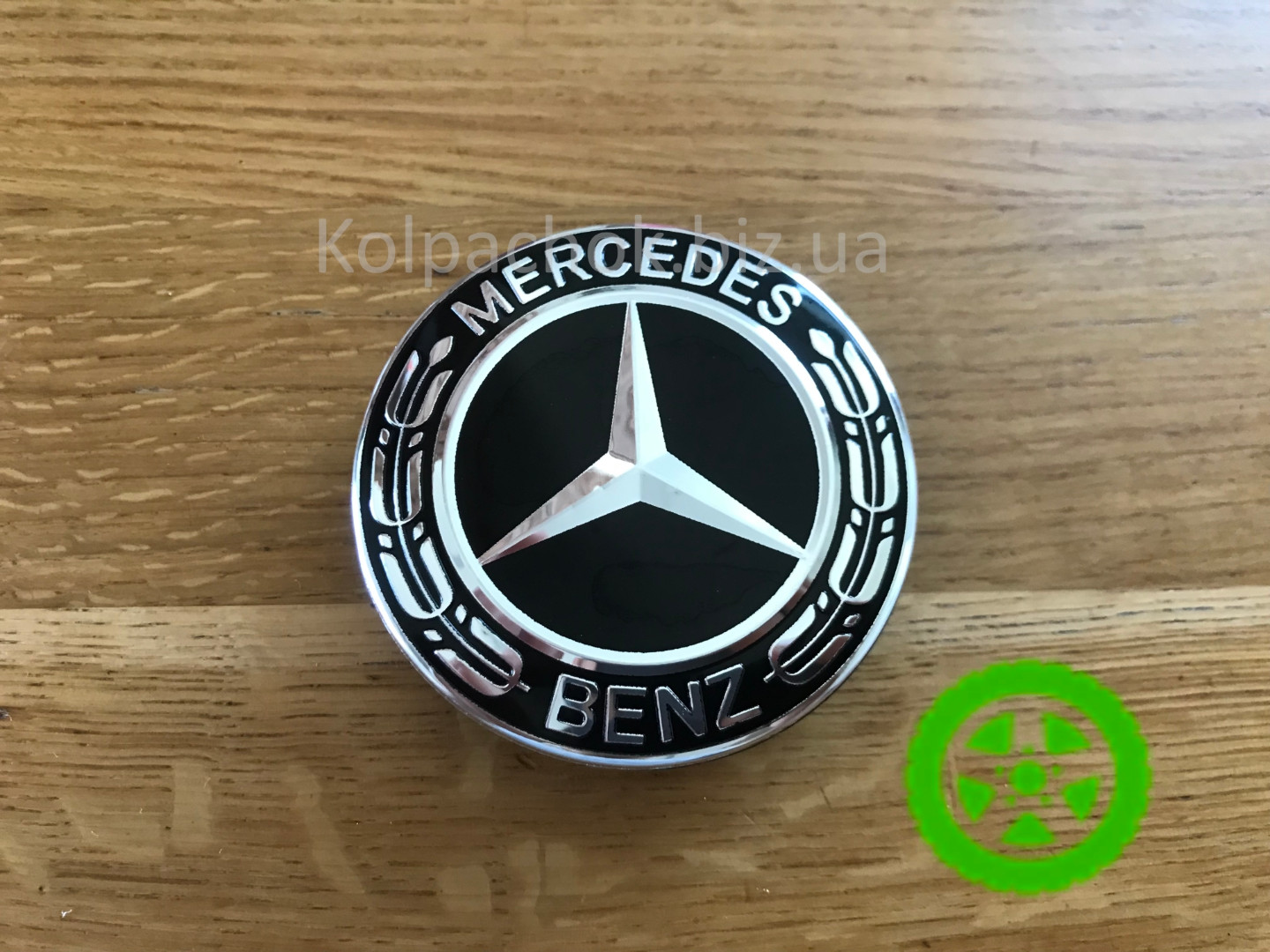 Колпачок на диски Mercedes A1674015900