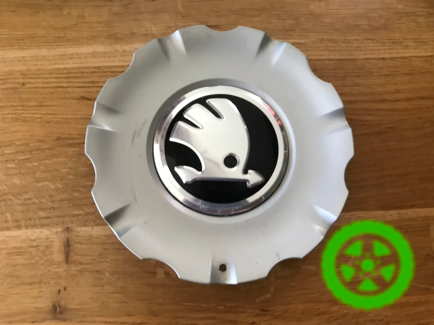 Колпачки с логотипом Skoda на диски Seat 6L0601149J