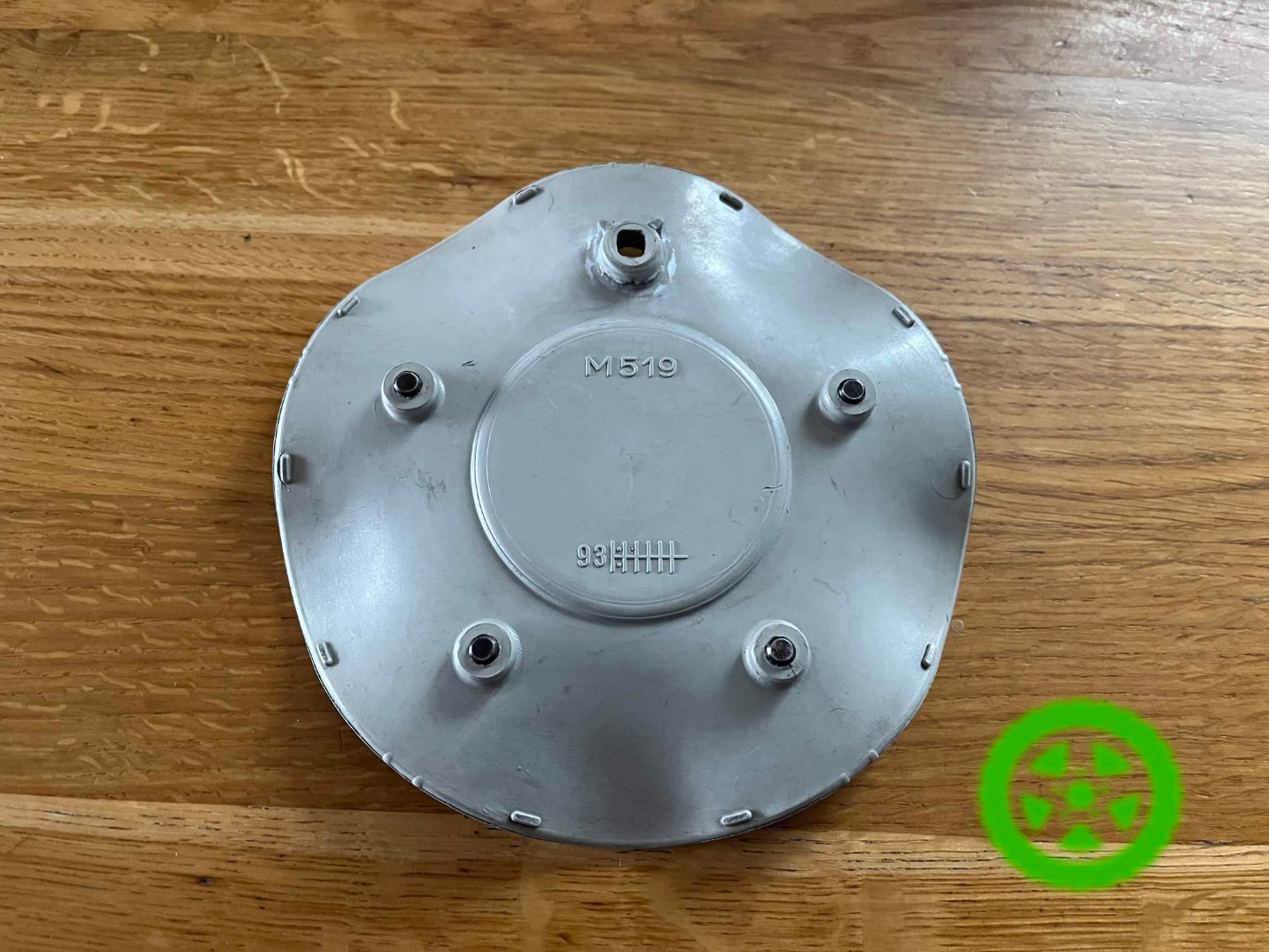Оригінальний ковпачок для дисків OZ M519