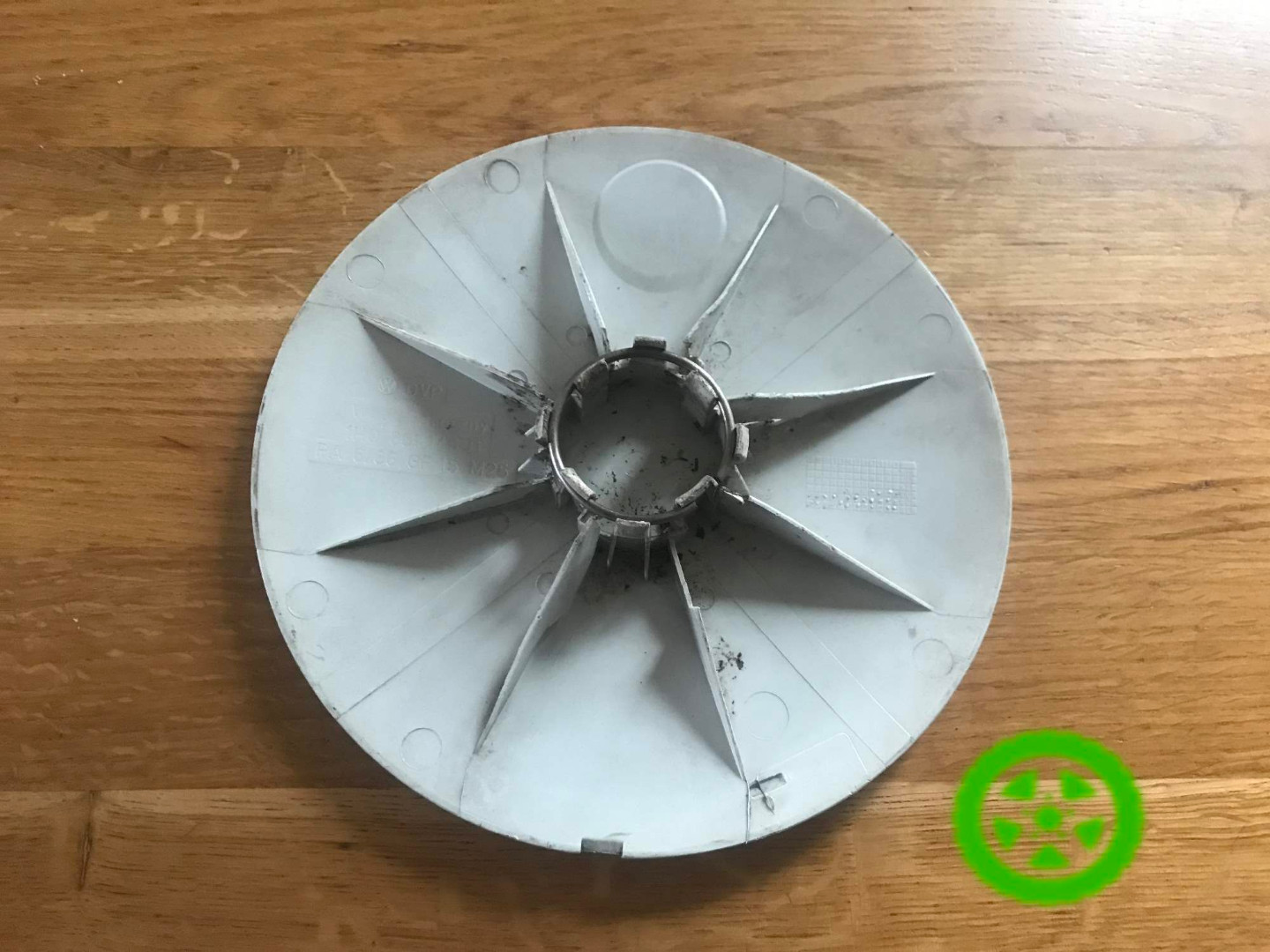 Оригінальний ковпачок для дисків Volkswagen 1H0601149D