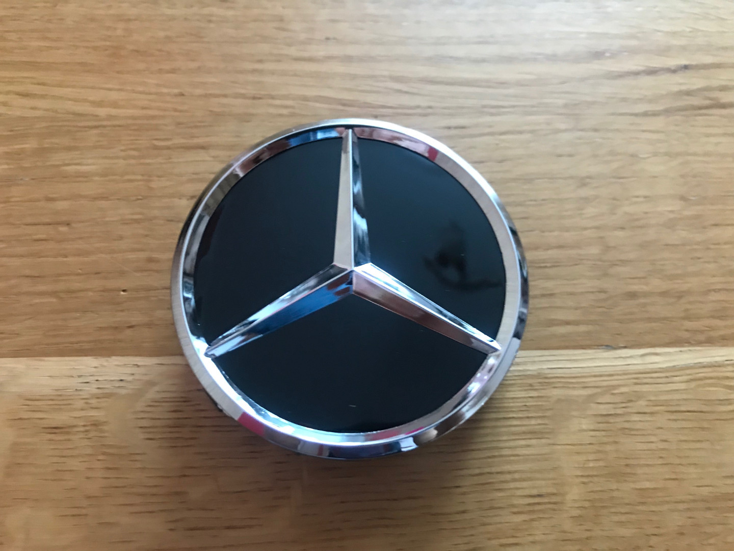 Wheel caps Mercedes A2204000125