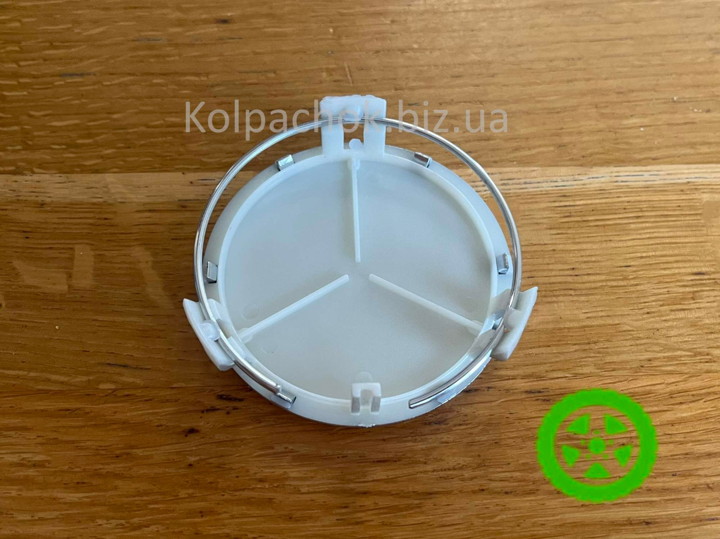 Wheel caps Mercedes A2204000125