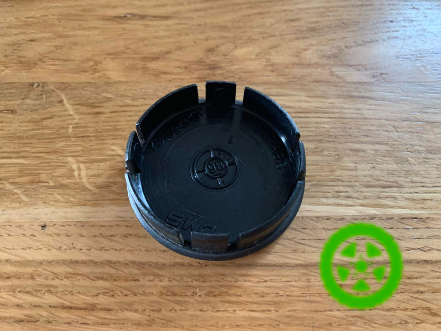 Wheel center caps Mitsubishi YS1035N015 (original)