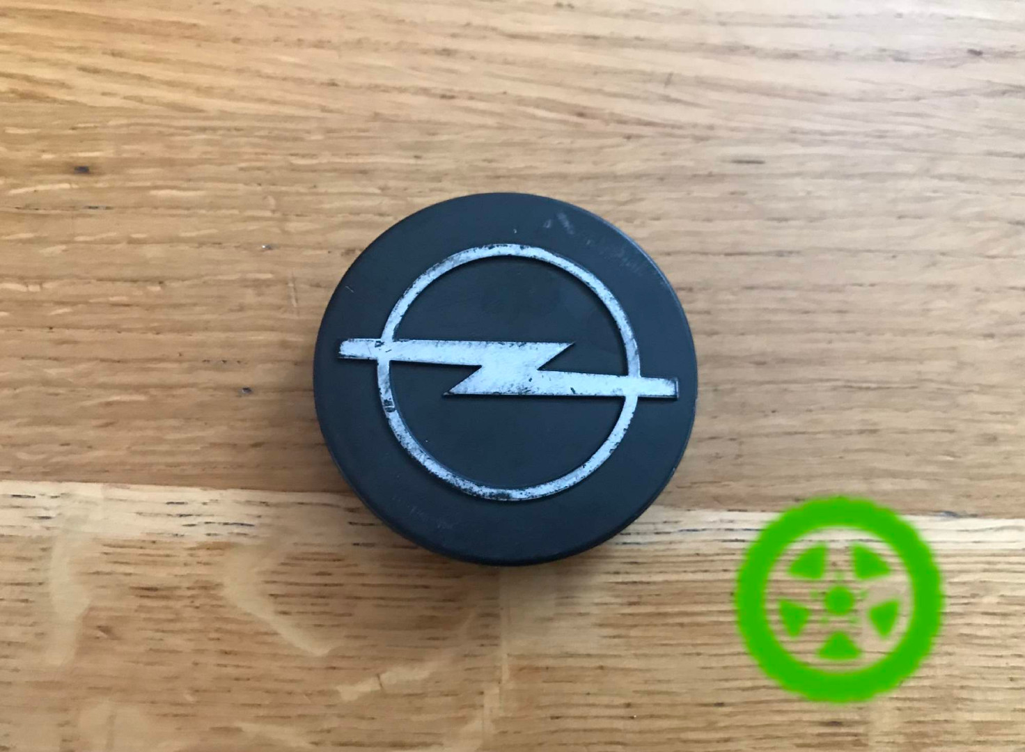 Wheel center caps Opel 90374336 (original)