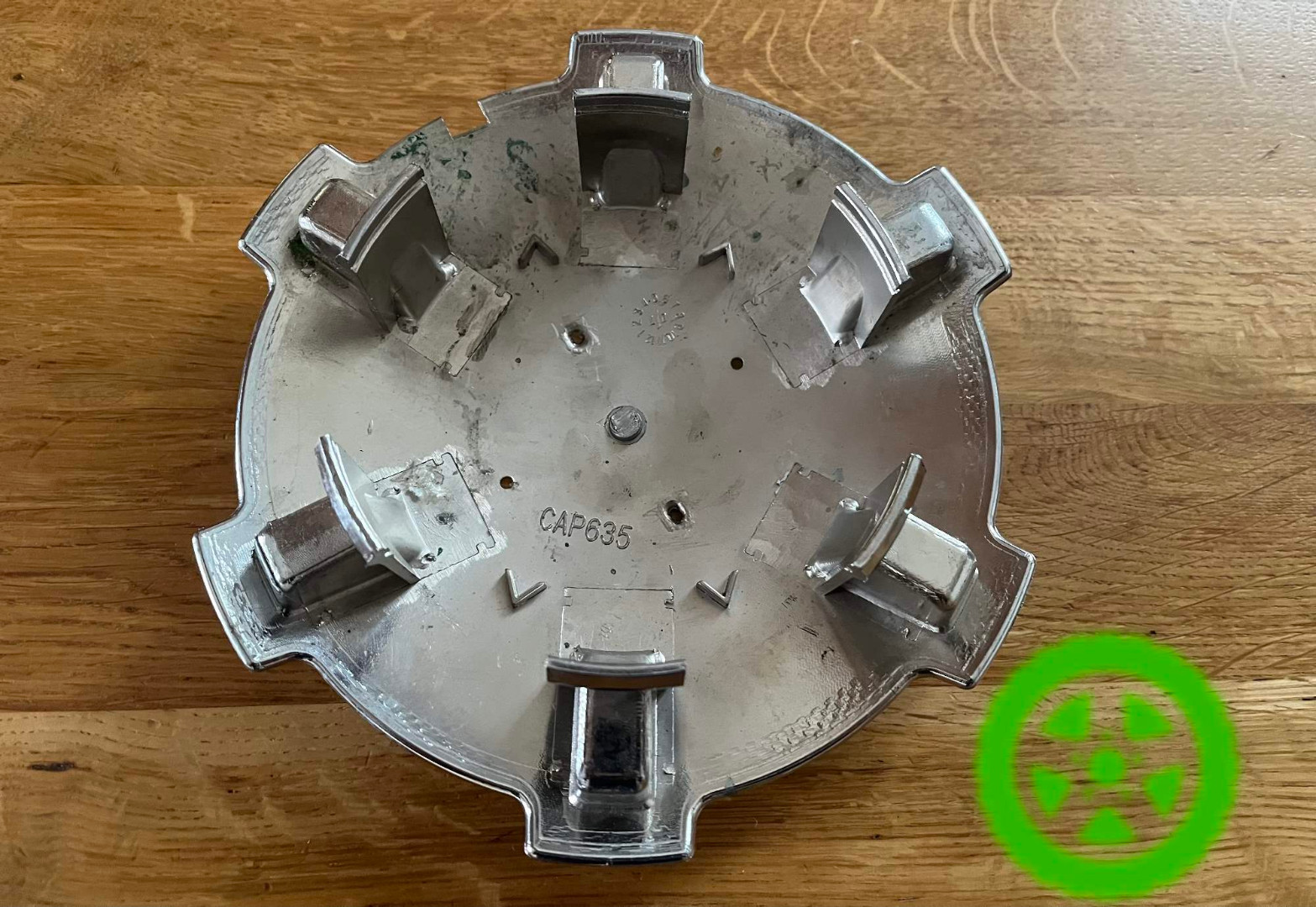 Оригінальний ковпачок для дисків Replica 635