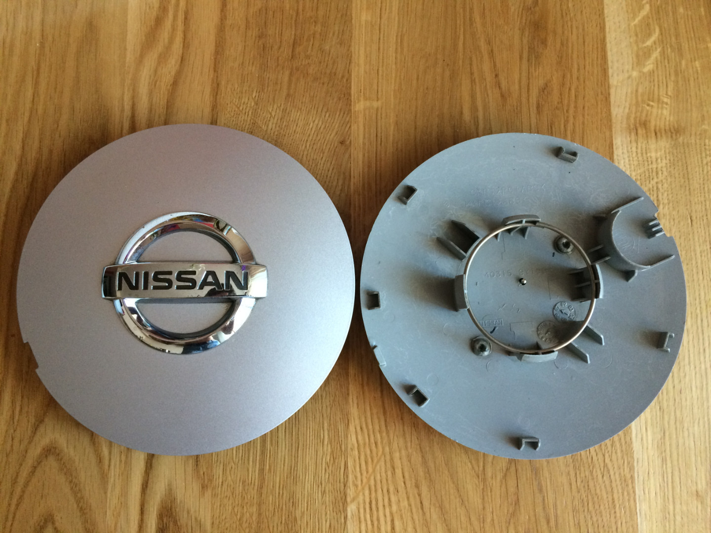 Оригінальний ковпачок для дисків Nissan 40315-9Y100
