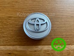 Оригінальний ковпачок для дисків Toyota 4260352130