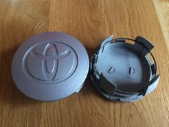 Оригинальный колпачок на диски Toyota 42603-42080