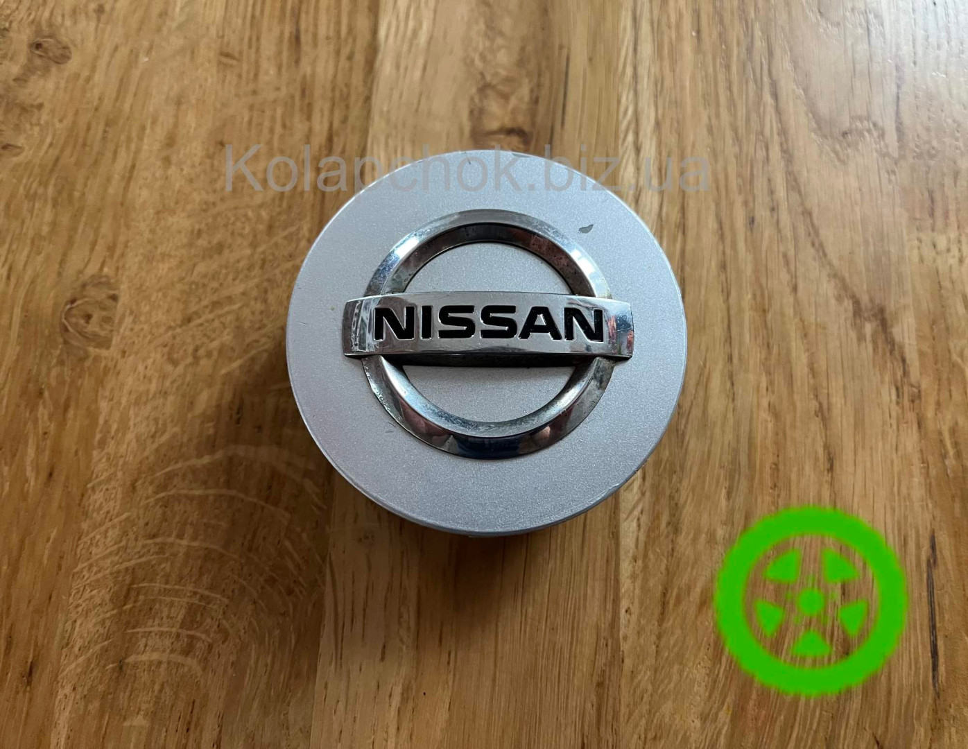 Оригинальный колпачок на диски Nissan 40342-EB210