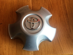 Оригинальный колпачок на диски Toyota 4260360570