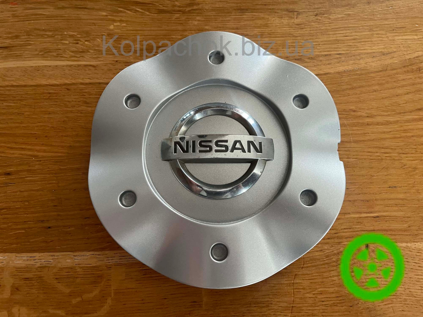 Оригинальный колпачок на диски Nissan 40315-CA100