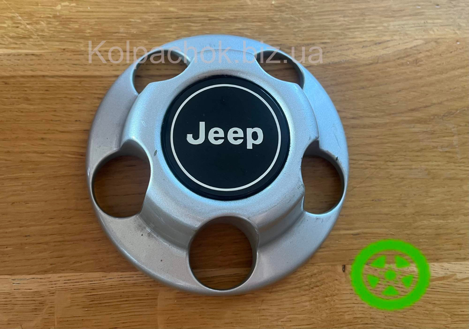 Оригинальный колпачок на диски Jeep 52057619