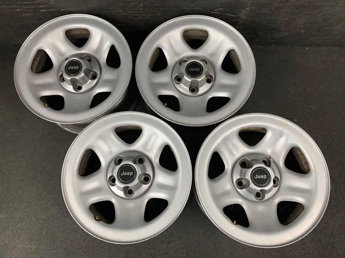 Оригінальний ковпачок для дисків Jeep 52057619